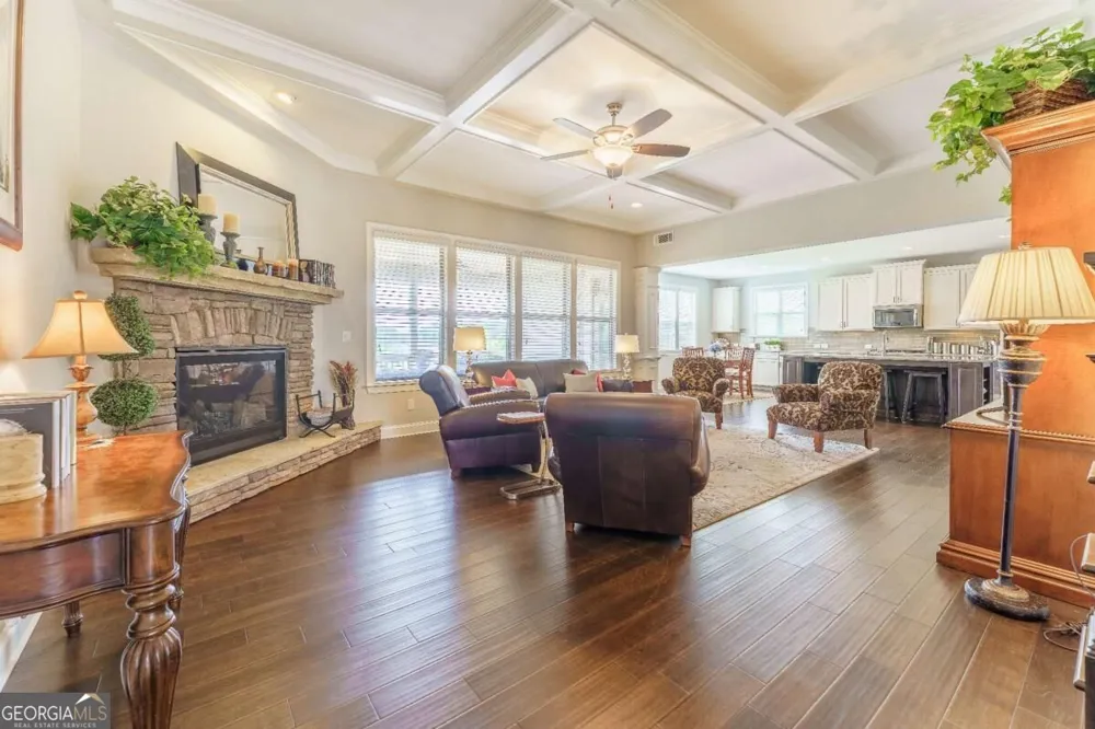 4210 Woodward Walk LN Suwanee, GA 30024