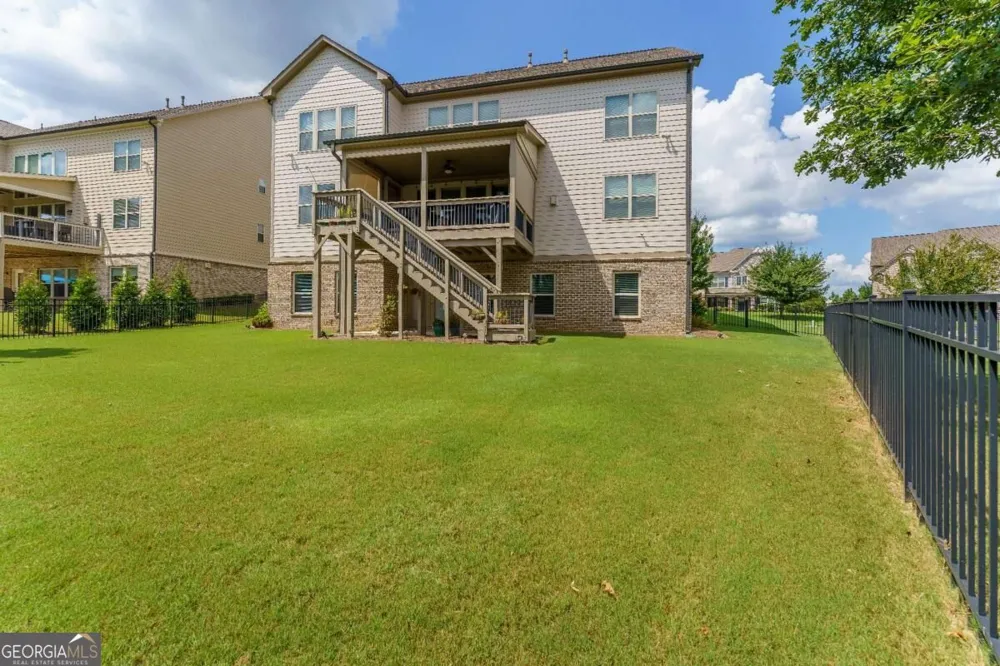 4210 Woodward Walk LN Suwanee, GA 30024