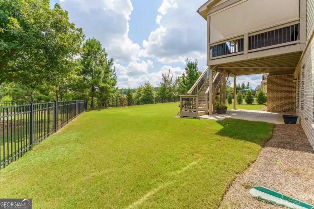 4210 Woodward Walk LN Suwanee, GA 30024