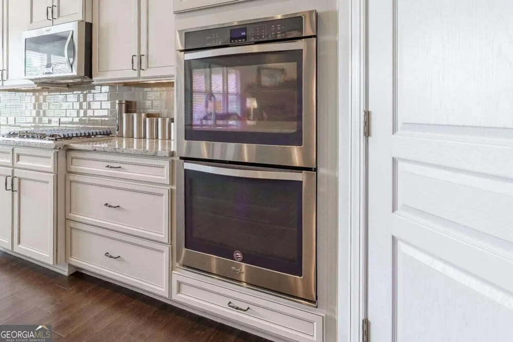 4210 Woodward Walk LN Suwanee, GA 30024