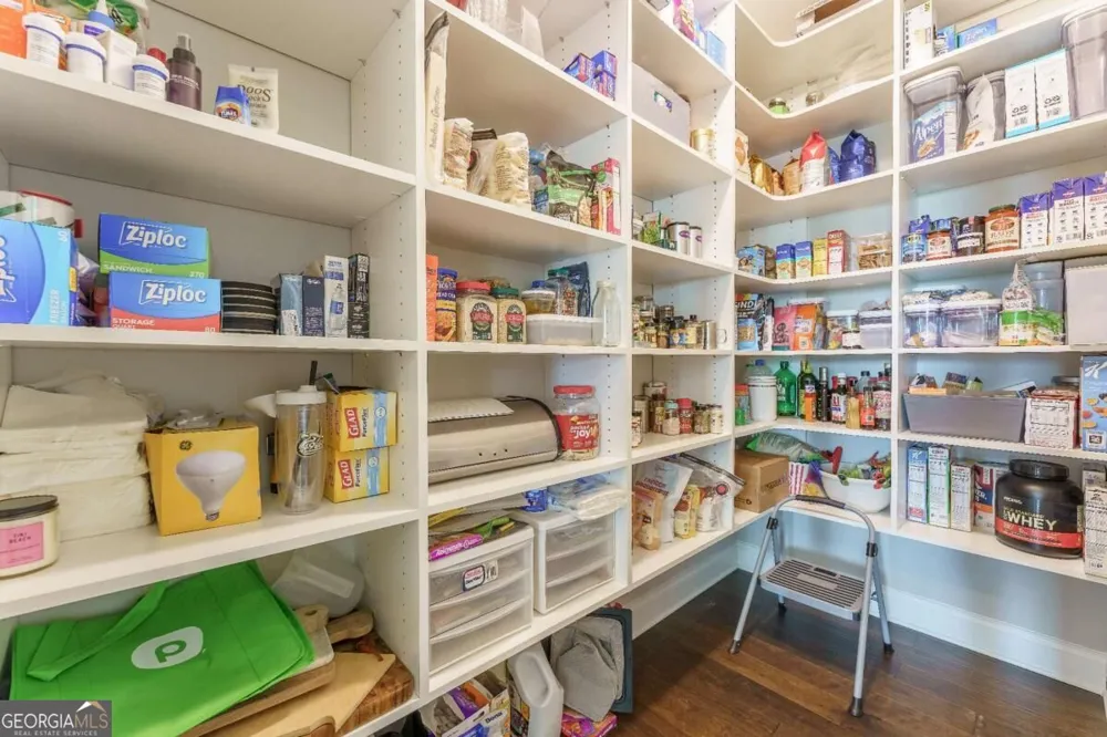 4210 Woodward Walk LN Suwanee, GA 30024