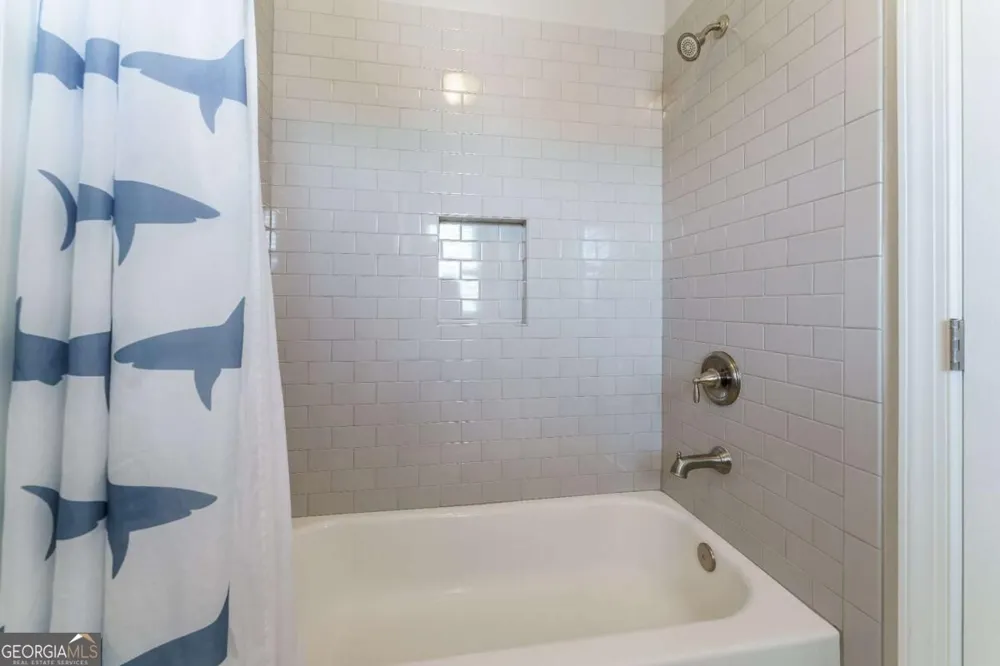 4210 Woodward Walk LN Suwanee, GA 30024