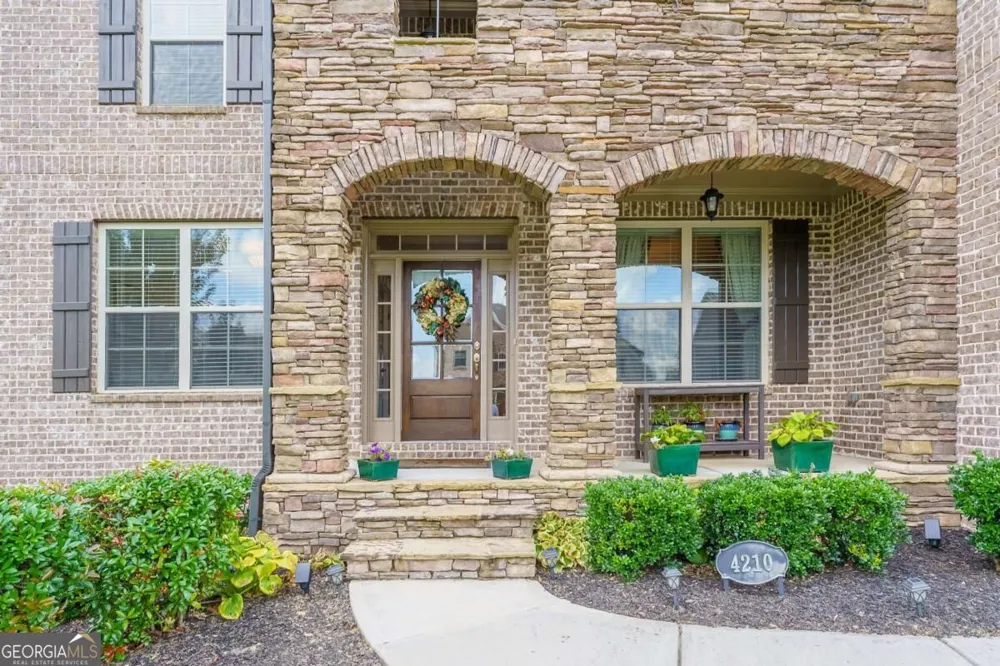 4210 Woodward Walk LN Suwanee, GA 30024