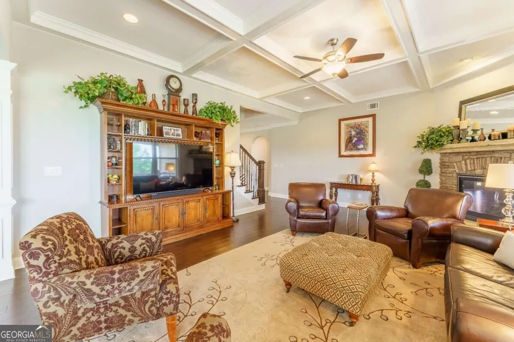 4210 Woodward Walk LN Suwanee, GA 30024