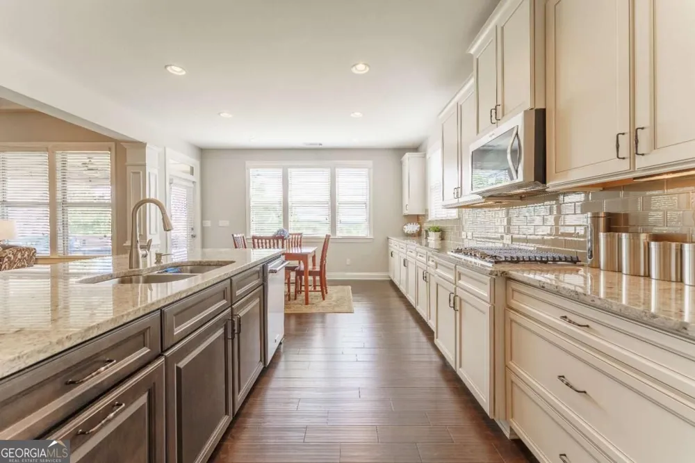 4210 Woodward Walk LN Suwanee, GA 30024