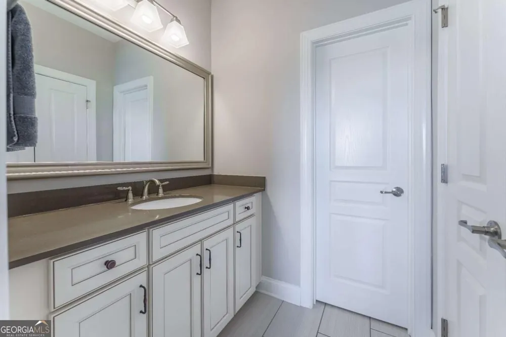 4210 Woodward Walk LN Suwanee, GA 30024