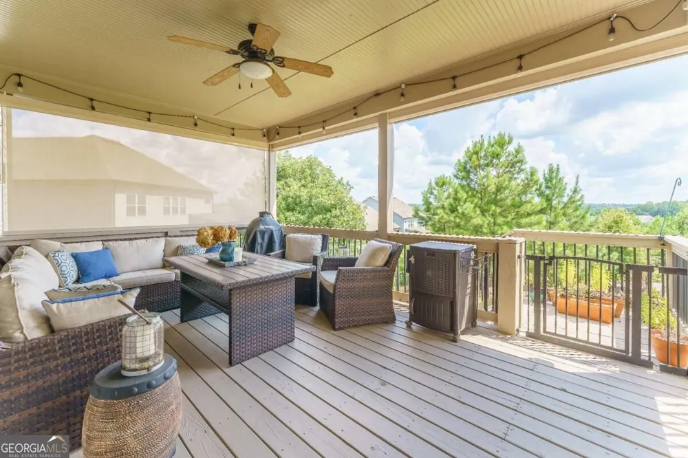 4210 Woodward Walk LN Suwanee, GA 30024