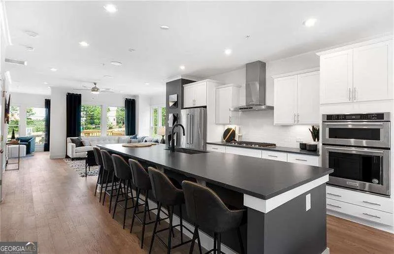 540 Ember LN NW Atlanta, GA 30318