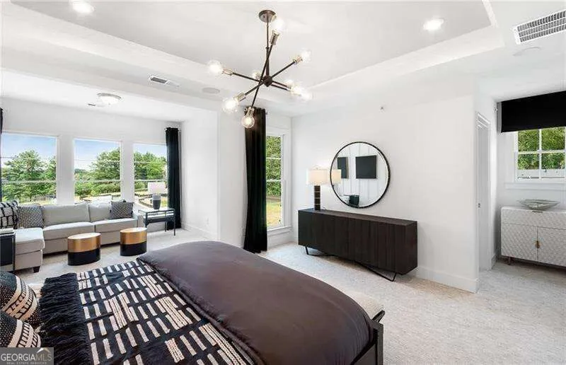 540 Ember LN NW Atlanta, GA 30318