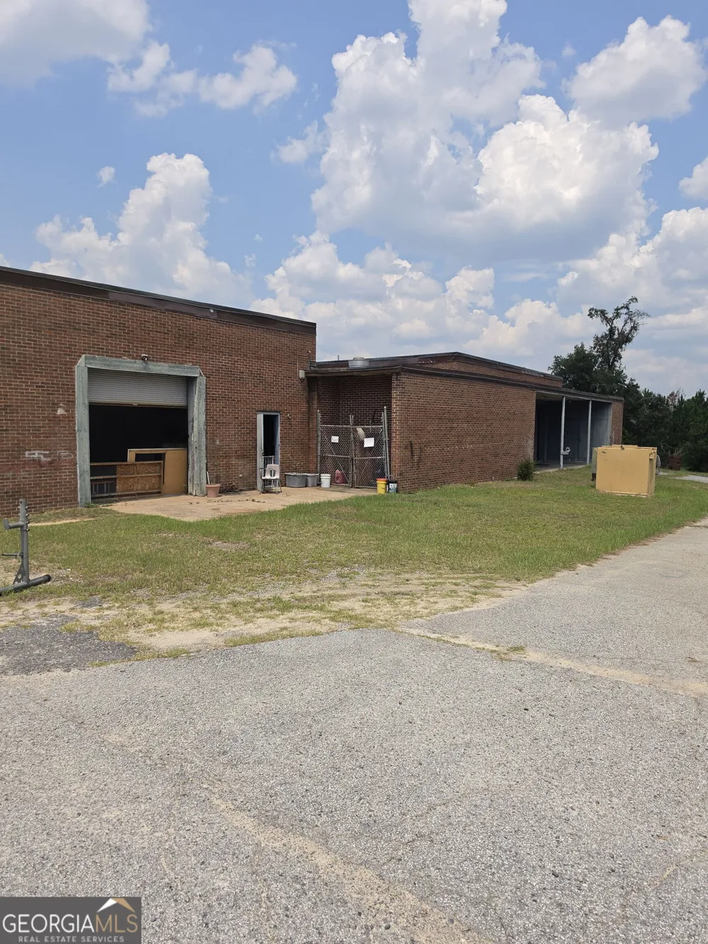 907 N Pierce ST Alma, GA 31510