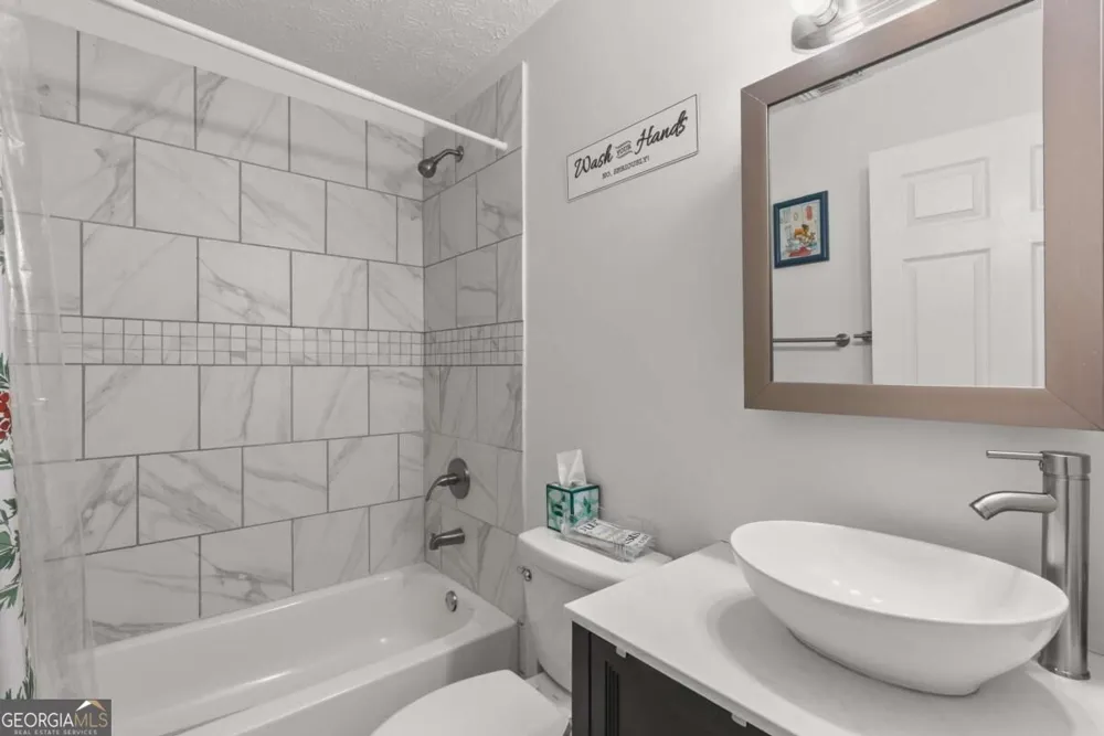3444 Peachcrest TRCE Decatur, GA 30032