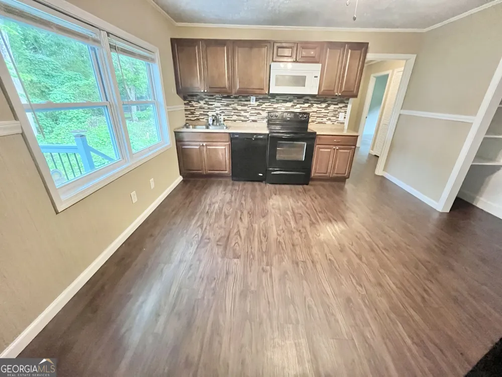 4415 Oak ST Oakwood, GA 30566