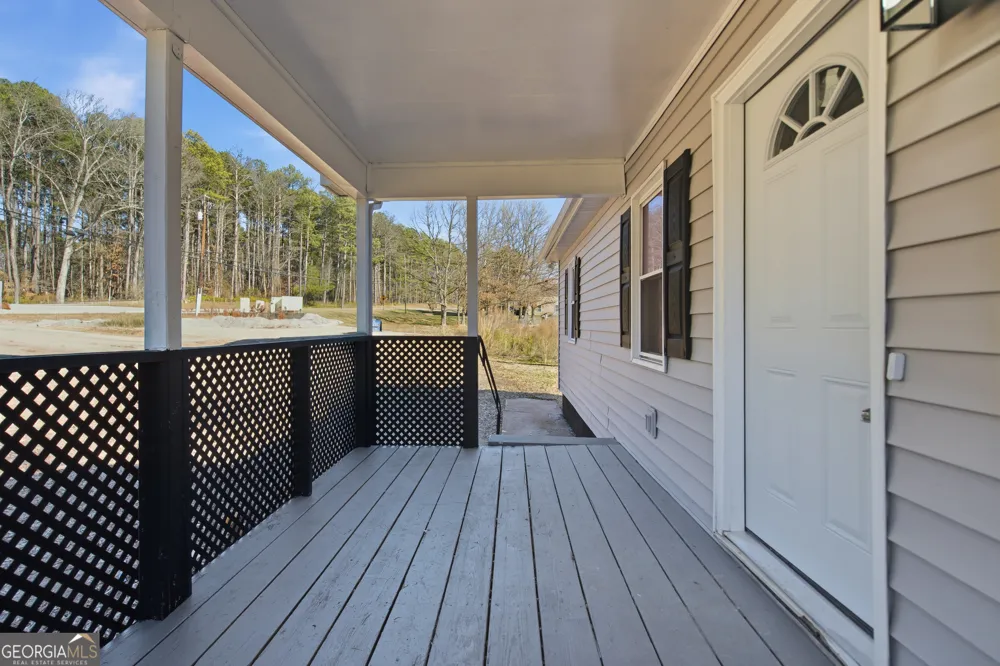 1781 Brooks RD Dacula, GA 30019