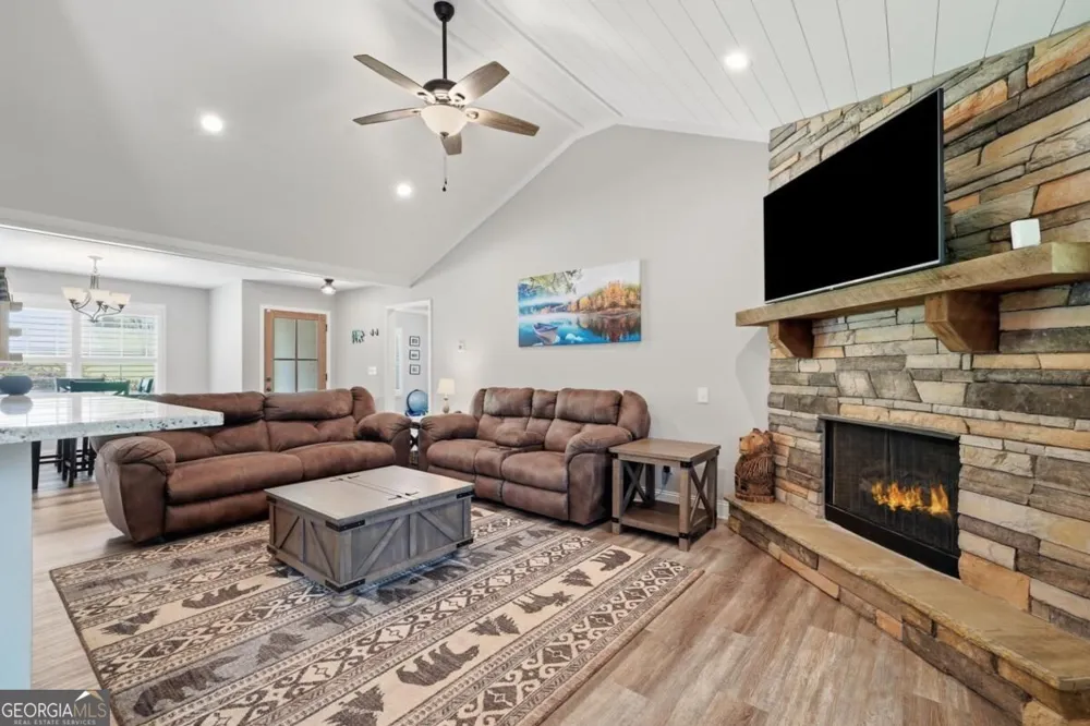 151 Old South DR Ellijay, GA 30540