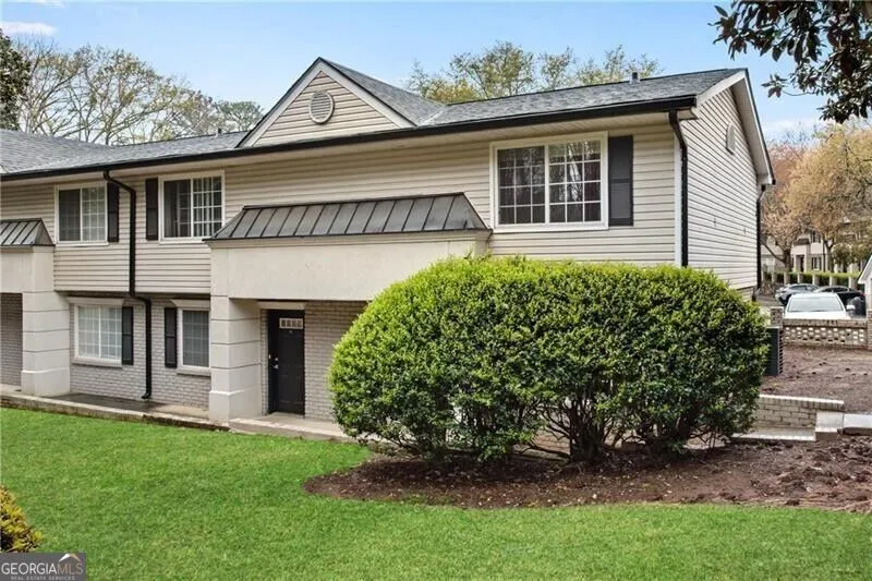 6940 Roswell RD Sandy Springs, GA 30328