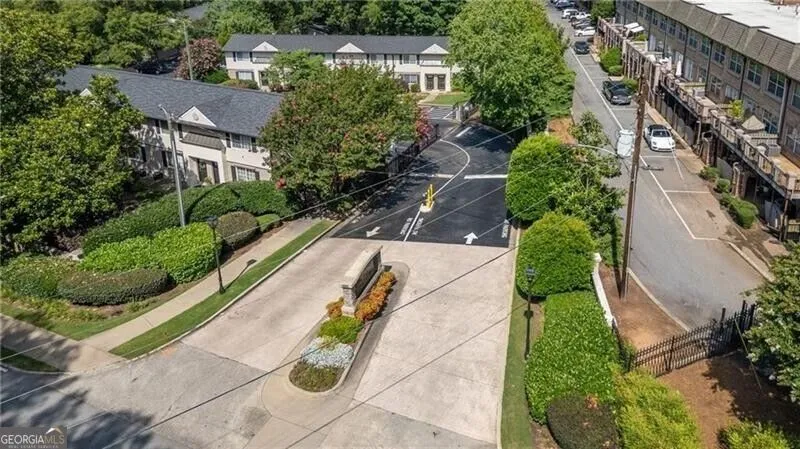 6940 Roswell RD Sandy Springs, GA 30328
