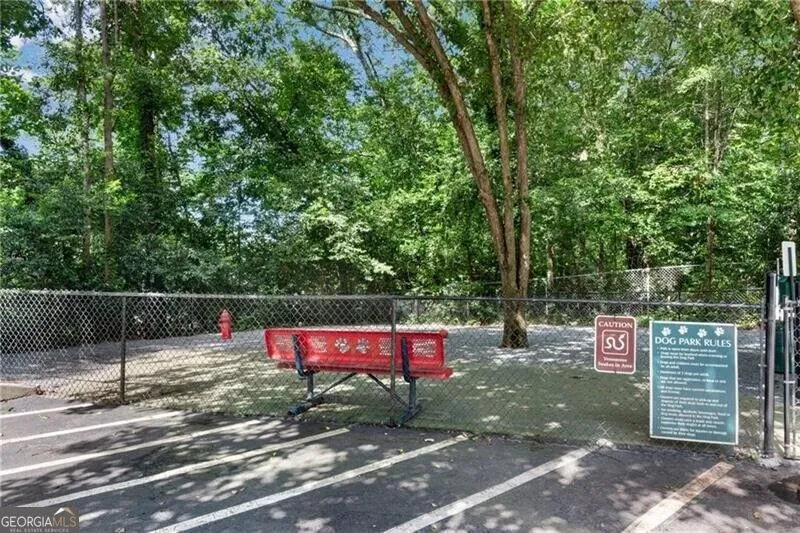 6940 Roswell RD Sandy Springs, GA 30328