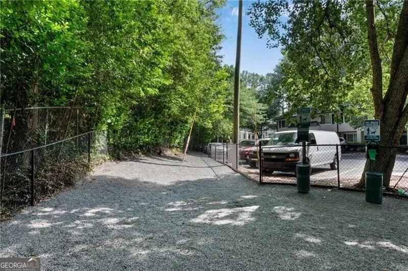 6940 Roswell RD Sandy Springs, GA 30328