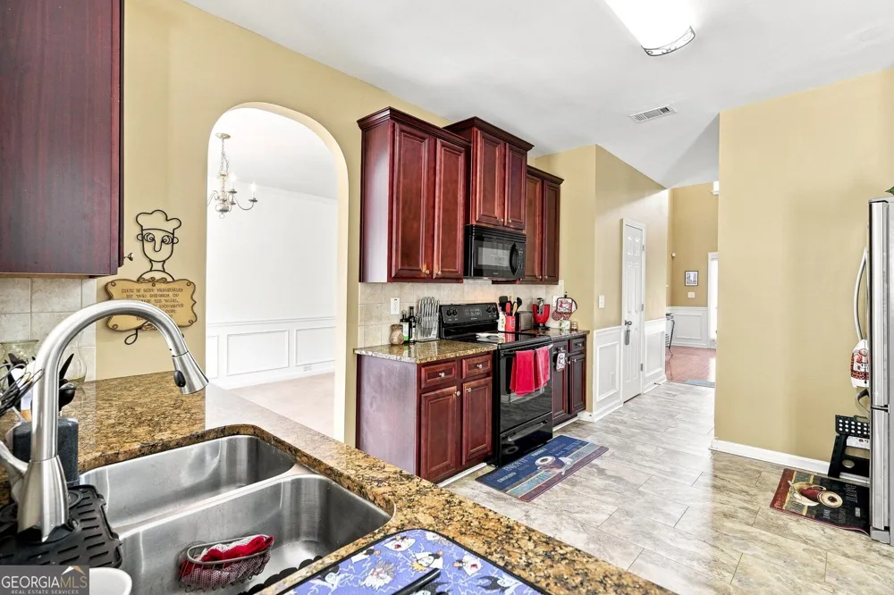 2162 Poplar Falls AVE Lithonia, GA 30058