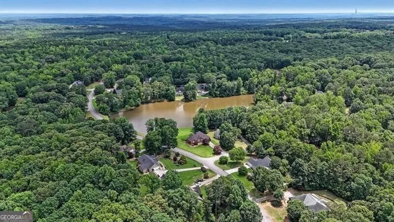 40 Coral DR Whitesburg, GA 30185