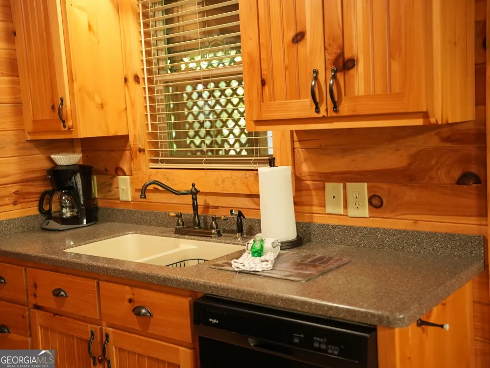 369 Myrna Branch RD Helen, GA 30545