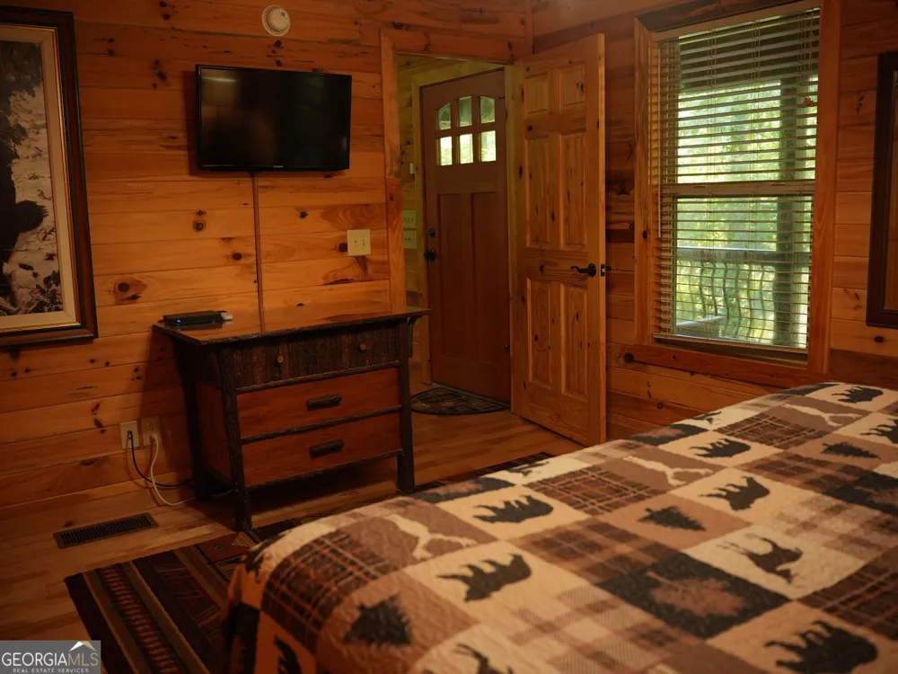 369 Myrna Branch RD Helen, GA 30545