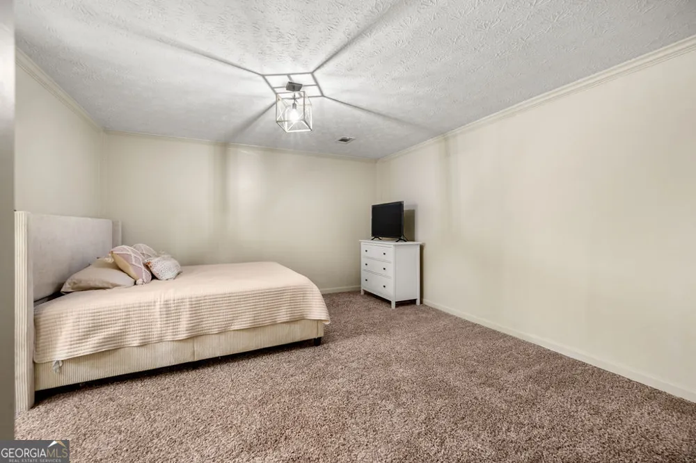 528 Raintree DR Jonesboro, GA 30238