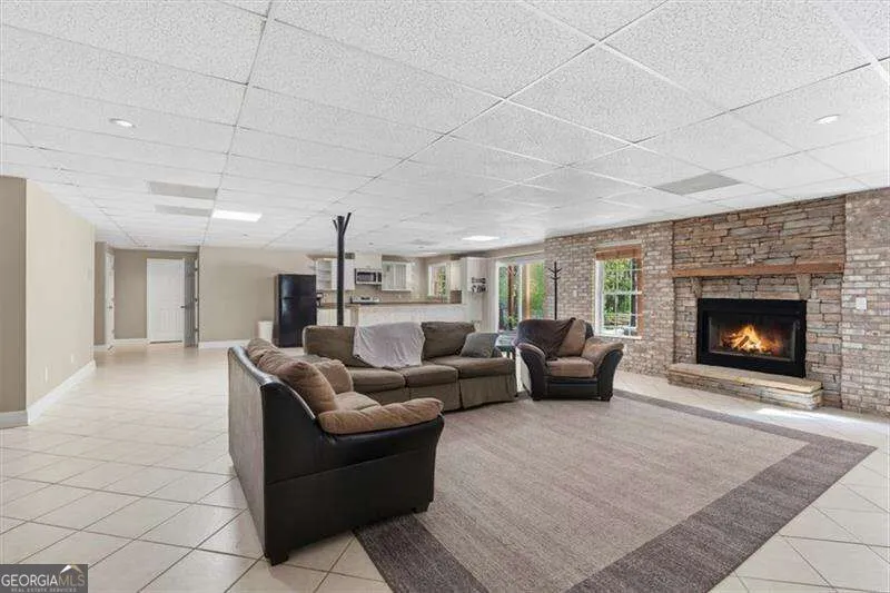 8878 Brewer RD Douglasville, GA 30134