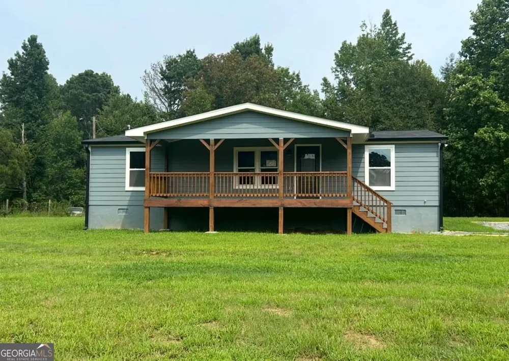 2032 Four Notch RD Carrollton, GA 30116