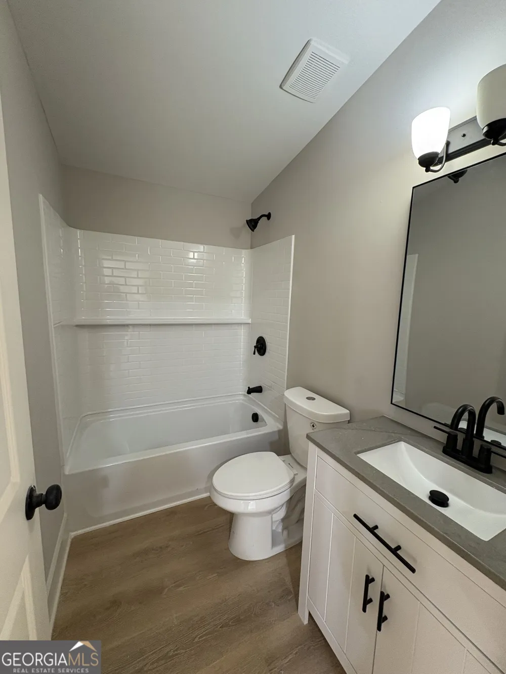 2032 Four Notch RD Carrollton, GA 30116