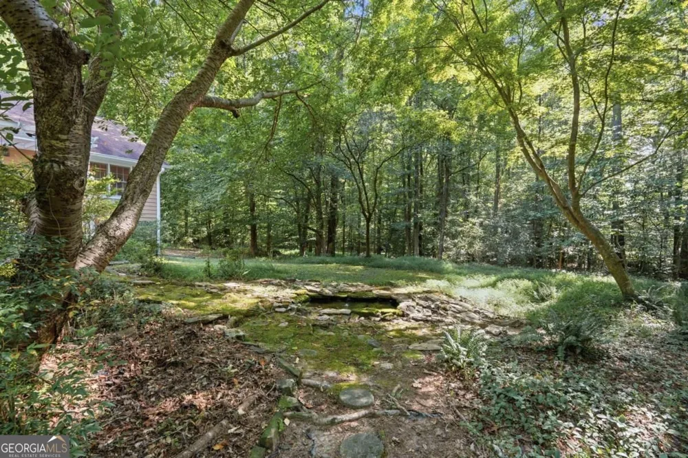724 Clarke TRL Dacula, GA 30019