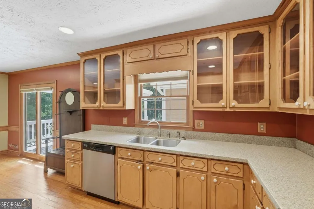 724 Clarke TRL Dacula, GA 30019