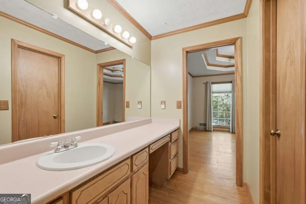724 Clarke TRL Dacula, GA 30019