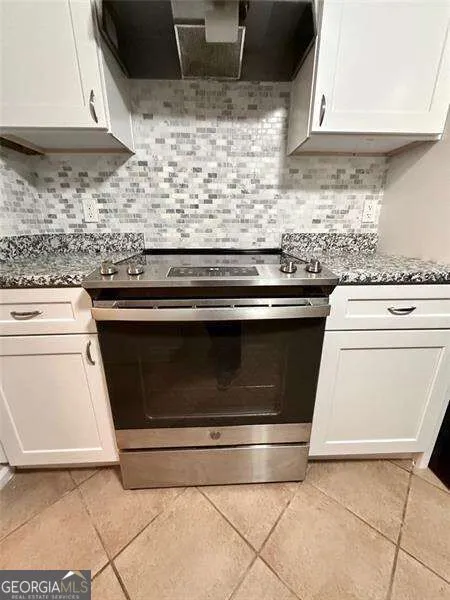 2707 HAWK DR NE Marietta, GA 30066