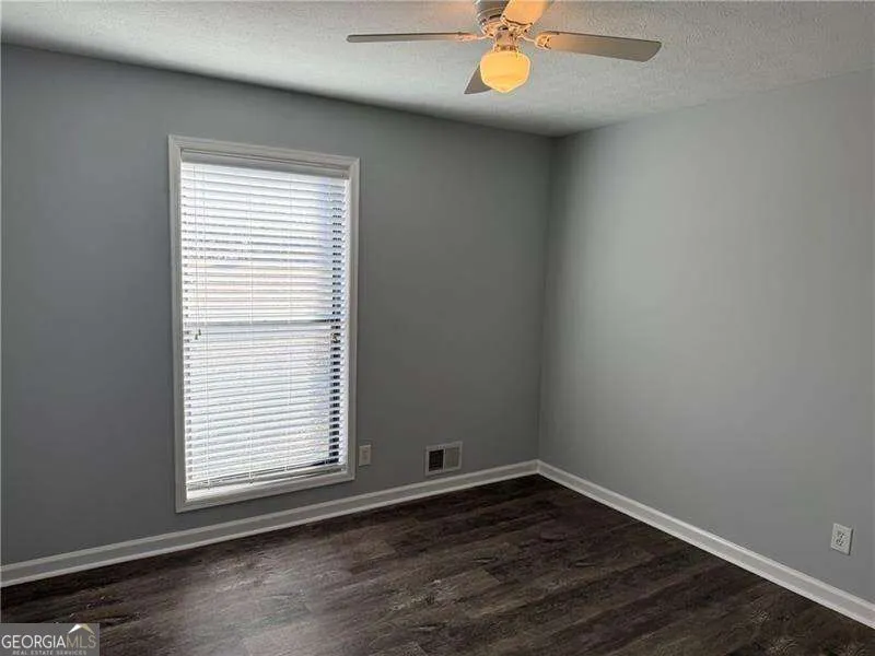2707 HAWK DR NE Marietta, GA 30066