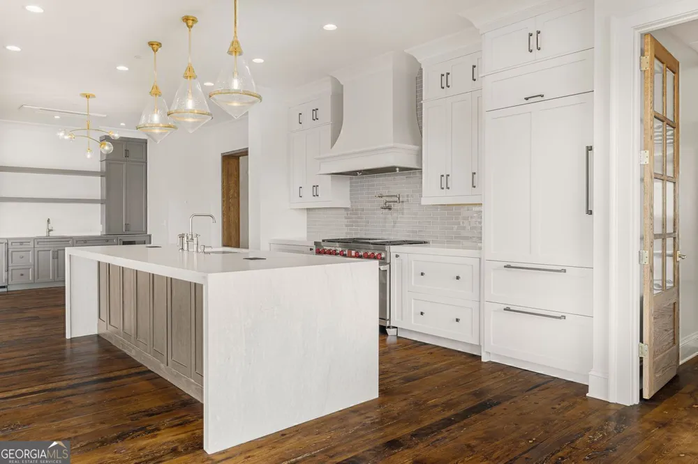 440 Geo Meyer AVE Savannah, GA 31401