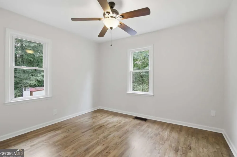 6815 Bannister RD Cumming, GA 30028