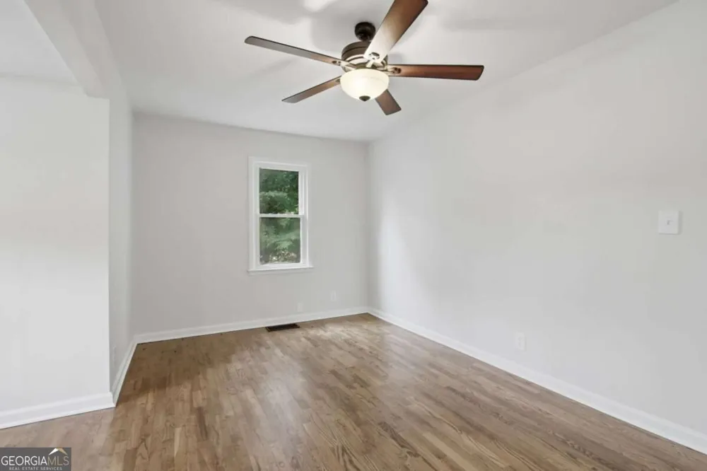 6815 Bannister RD Cumming, GA 30028