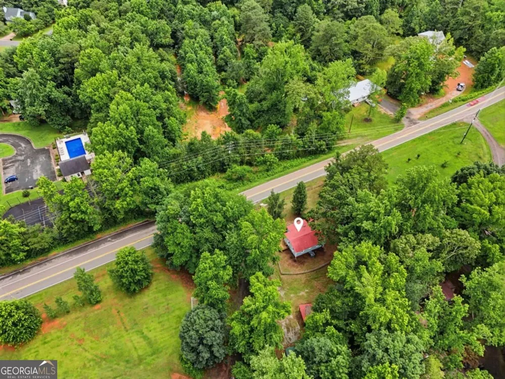 6815 Bannister RD Cumming, GA 30028