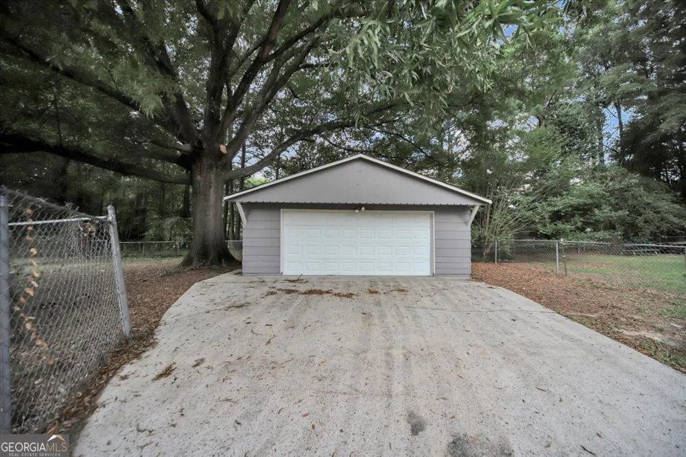 139 Caldwell DR Hampton, GA 30228