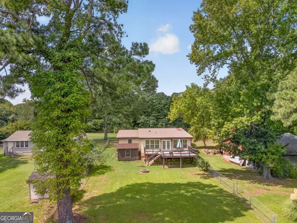 976 SW Walker Lake RD Conyers, GA 30094