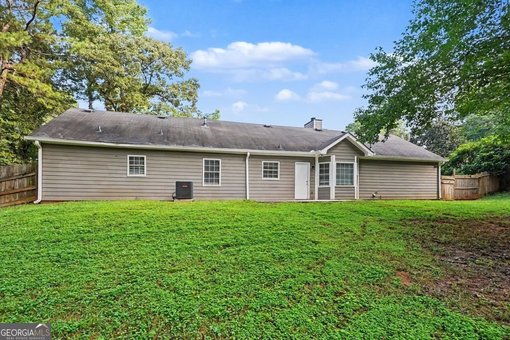 495 Robin RD Covington, GA 30016