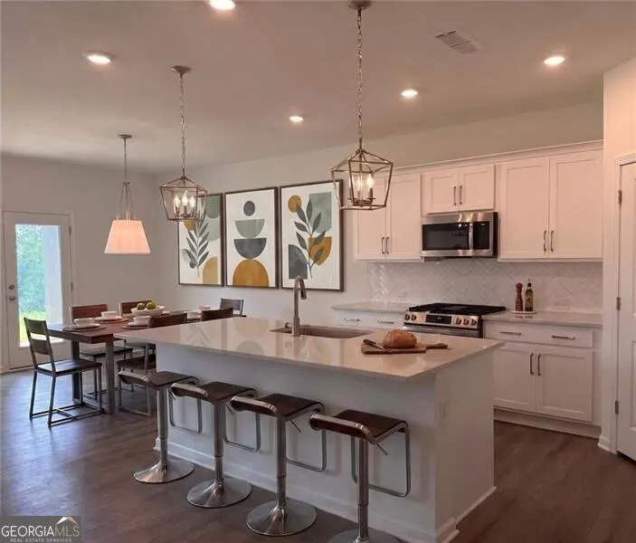 215 Foxhill DR Dawsonville, GA 30534