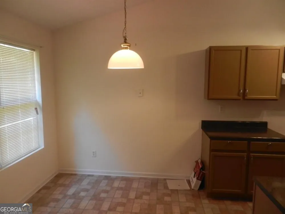 2506 Kris XING Ellenwood, GA 30294