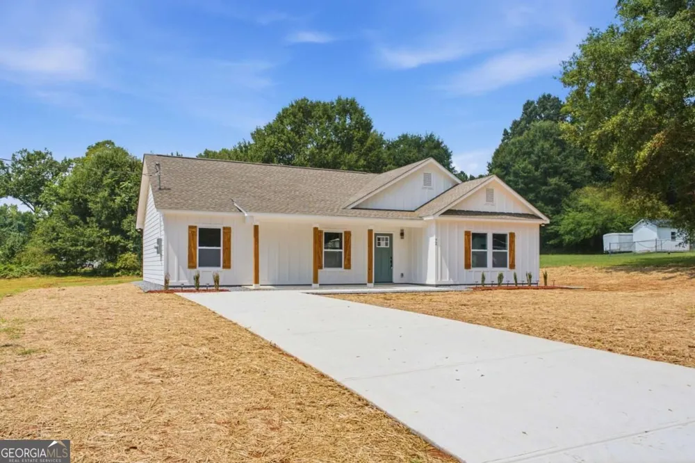 72 Hunt ST Hiram, GA 30141