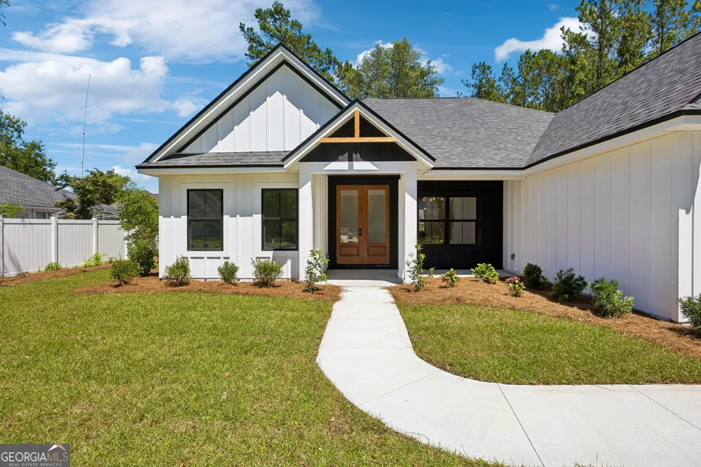 102 Tidewater CIR Kingsland, GA 31548
