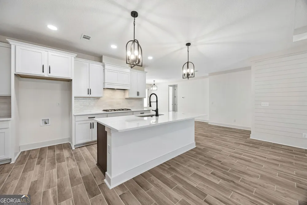 102 Tidewater CIR Kingsland, GA 31548