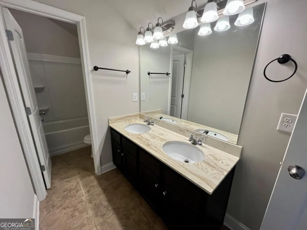 9081 Dawes XING McDonough, GA 30252