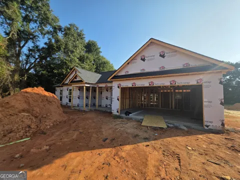 49 Clover AVE