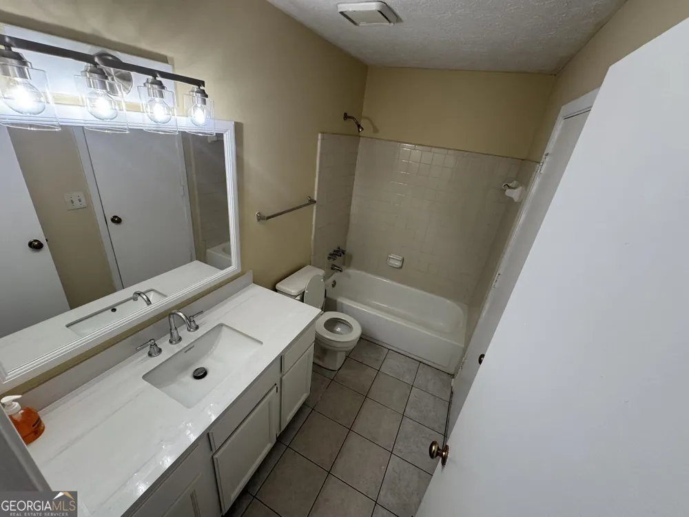 5528 Mountain Springs CIR Stone Mountain, GA 30088